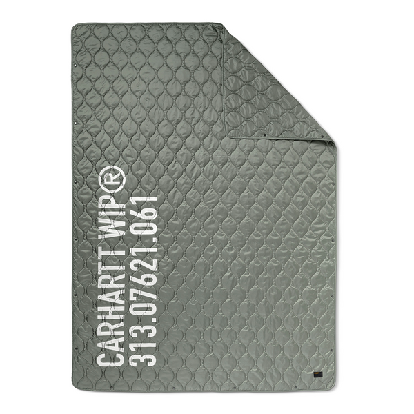CARHARTT WIP - TOUR QUILTED BLANKET SMOKE GREEN / REFLECTIVE