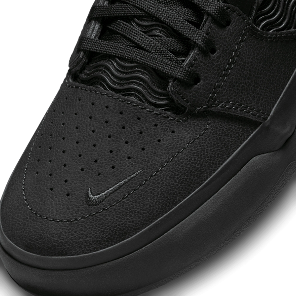 NIKE SB - ISHOD PRM TRIPLE BLACK