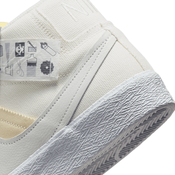 NIKE SB - ZOOM BLAZER MID PRM PLUS SUMMIT WHITE